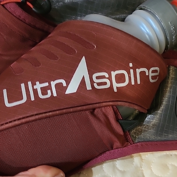 Ultraspire Hydration Belt - Picture 3 of 9